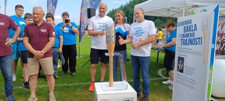 sprejem slovenske olimpijske bakle v Postojni (1)